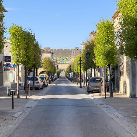 Les Suites Du 13 Aigues-Mortes Esterno foto