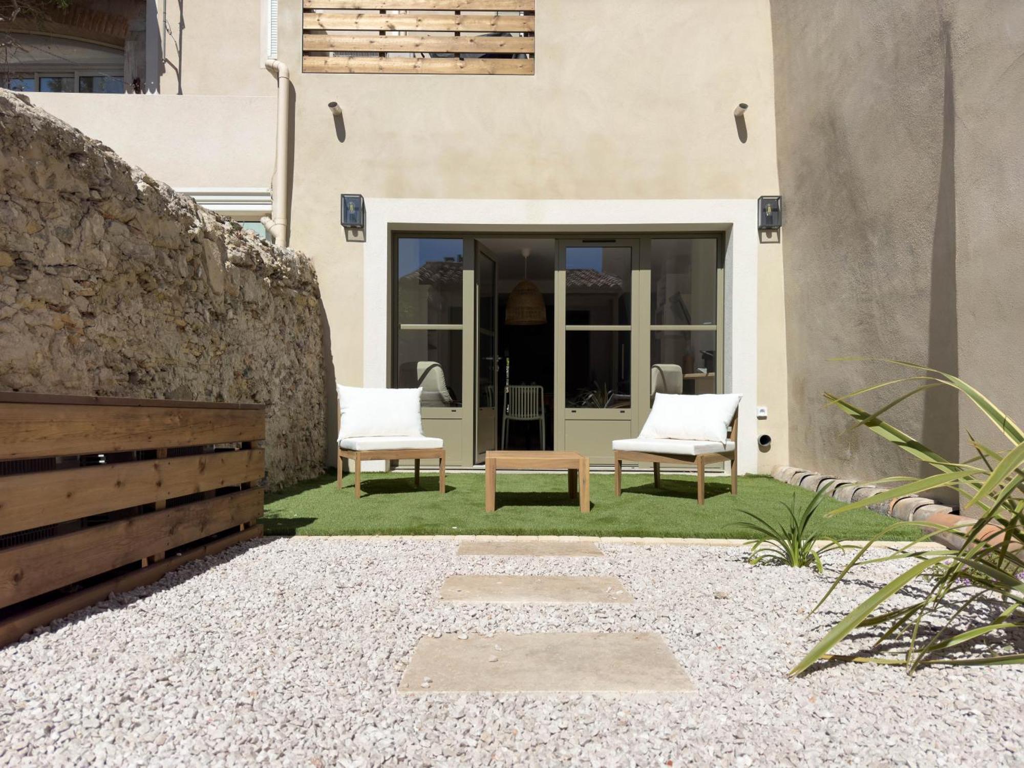 Les Suites Du 13 Aigues-Mortes Esterno foto